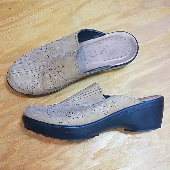 Fly Flot Shoes Fly Flot Tan Slide Clogs Soft Leather Fly Flot Shoes Fly Flot Tan Slide Clogs Soft Leather